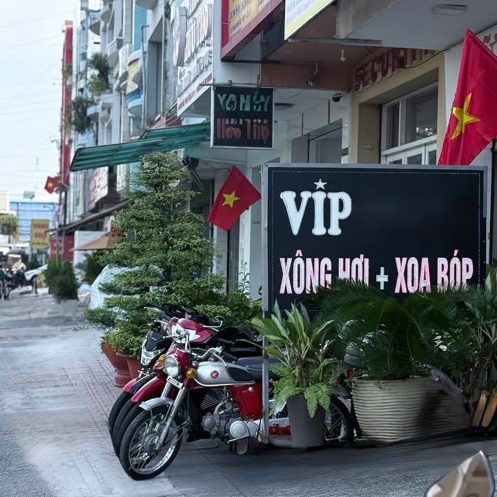 Khách sạn 5 tầng mặt tiền QL22, Q.12 - 160m² kinh doanh ổn định