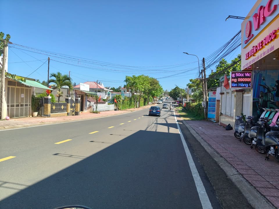 Bán Đất Mặt Tiền Huỳnh Thúc Kháng, Bảo Lộc 130m² - Sổ Hồng Thổ Cư 100%