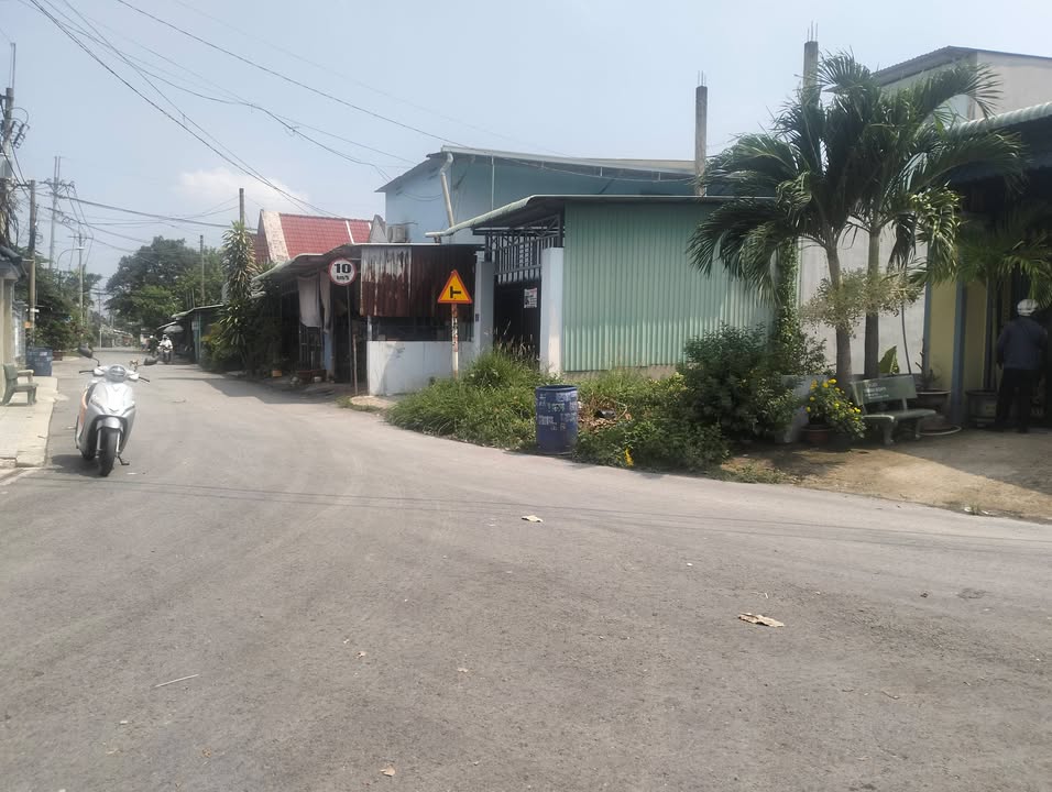 Đất Củ Chi 108m² Mặt Tiền Đường 206 - Giá 2 Tỷ