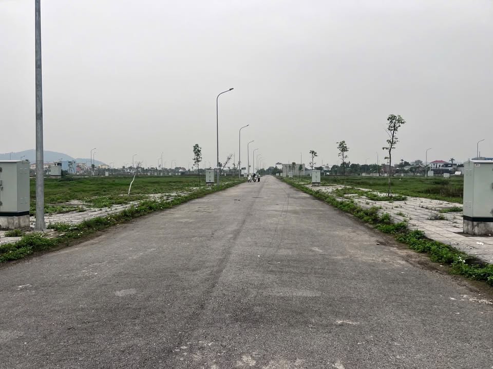 Đất nền Đại Đô Thị Đông Sơn - Thanh Hóa: Sổ đỏ, 100m², giá từ 1.4 tỷ