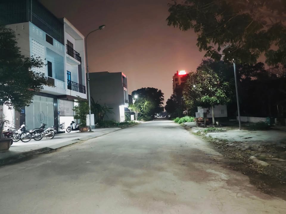 Đất Tặng Nhà 2 Tầng 2 Mặt Tiền An Dương Vương, Quảng Phú - 168m²