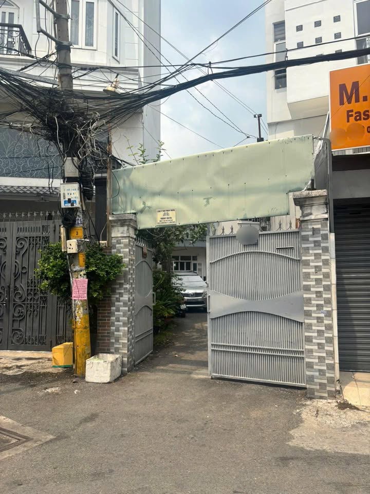 Bán Gấp Townhouse Bình Thạnh 318m² - Hẻm Xe Tải, Giá 20 Tỷ