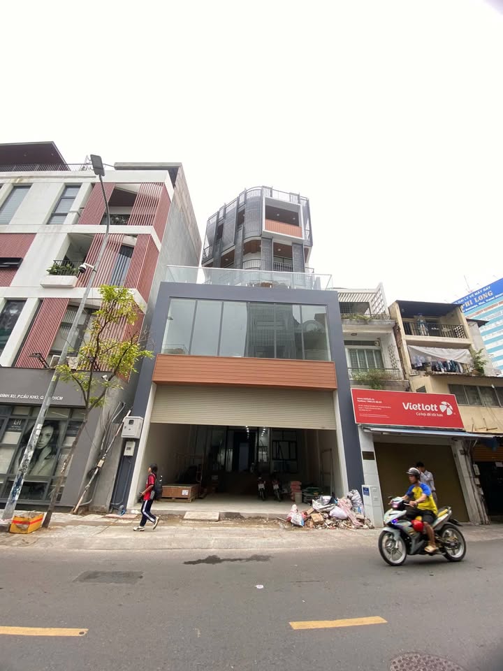Cho thuê Mặt bằng 7 tầng MT Võ Văn Tần, Q3 - Ngang 7.8m, Kinh doanh đa ngành