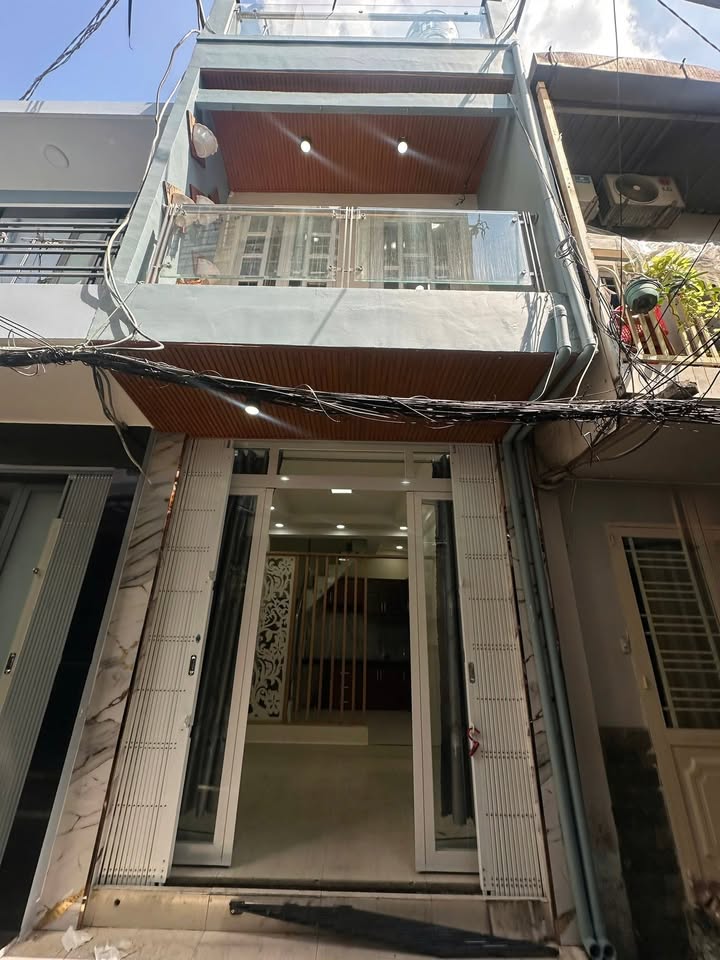 Nhà Nguyên Căn P1, Q5 - Hẻm 3.5m, 2PN - 15 Triệu/Tháng