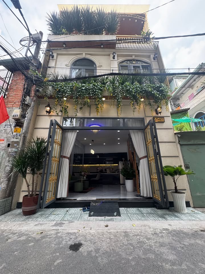 Nhà Phố Gò Vấp 3 Tầng - Hẻm Ô Tô - 3PN - 5.2 Tỷ