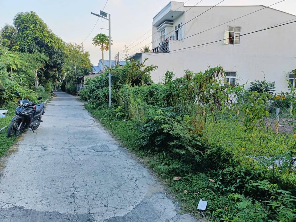 Bán Nền Đất 111.3m² Phường 1, Cao Lãnh - View Sông Thoáng Đãng