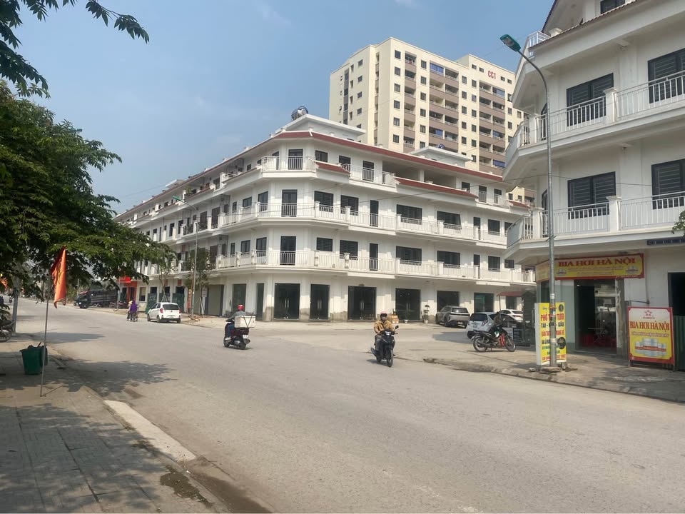 Mặt tiền Nguyễn Phục, 75m², 4 tầng, kinh doanh sầm uất - Sổ đỏ lâu dài