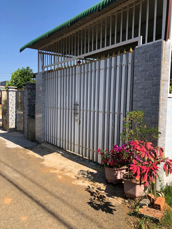 Bán Gấp Nhà Cấp 4 Phan Thiết 57m² Giá 2.5 Tỷ - Gần Chợ, Bệnh Viện