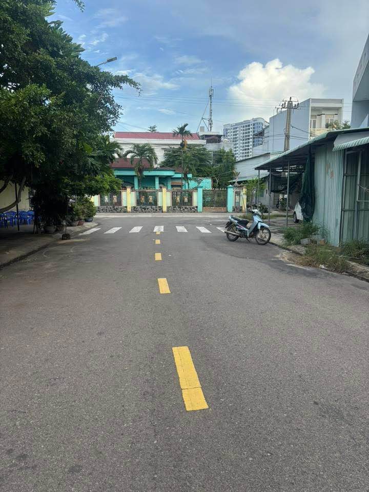 Bán Đất Mặt Tiền Đê Đông, Quy Nhơn - 84m², 2.89 Tỷ, Kinh Doanh Sầm Uất