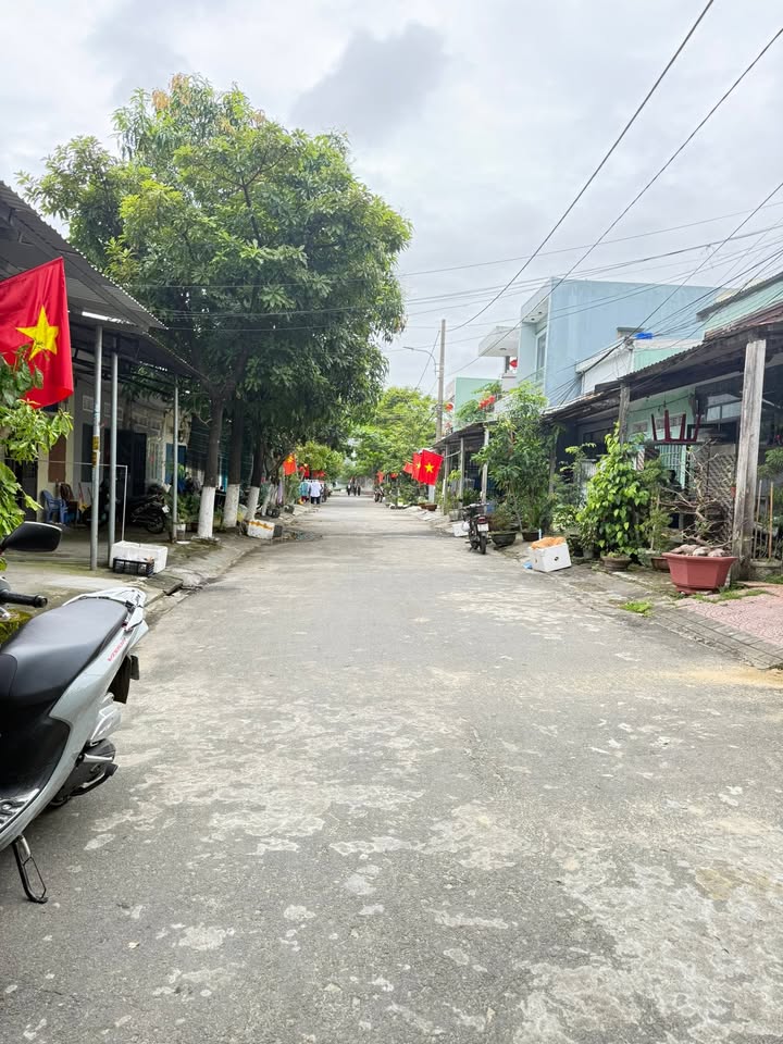 Đất Tặng Nhà Xuân Thiều 8 - 80m² Gần Biển Nguyễn Tất Thành