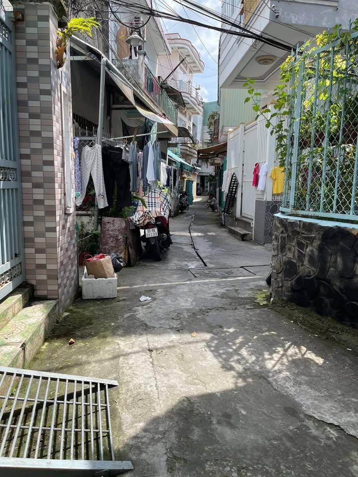 Nhà 3 Lầu MT Xô Viết Nghệ Tĩnh, Ninh Kiều - 2.86 Tỷ