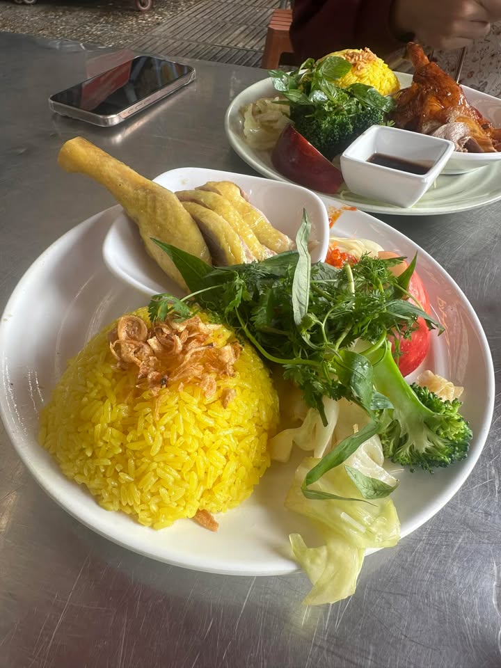 Nhà 3 Tầng Chu Mẫu 90m² - Ô tô Đỗ Cửa, Gần KCN Quế Võ