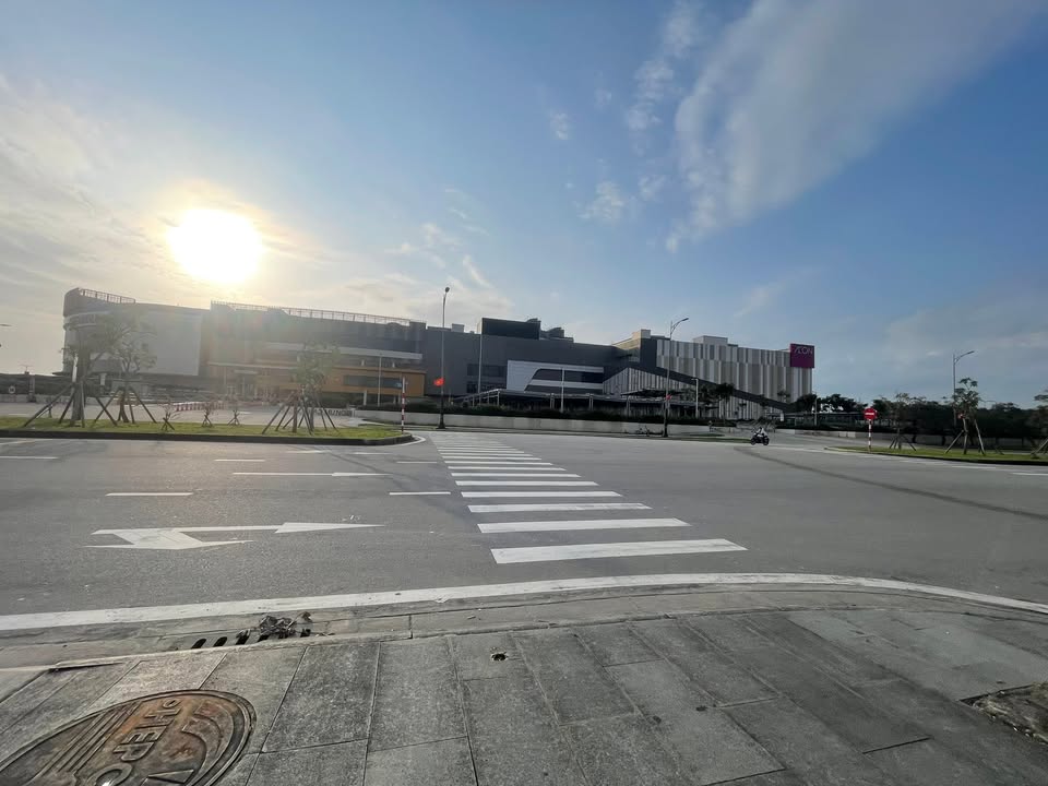 Shophouse Góc 102m² Đối Diện Eon Mall Huế - 6 Tầng Kinh Doanh Đỉnh Cao