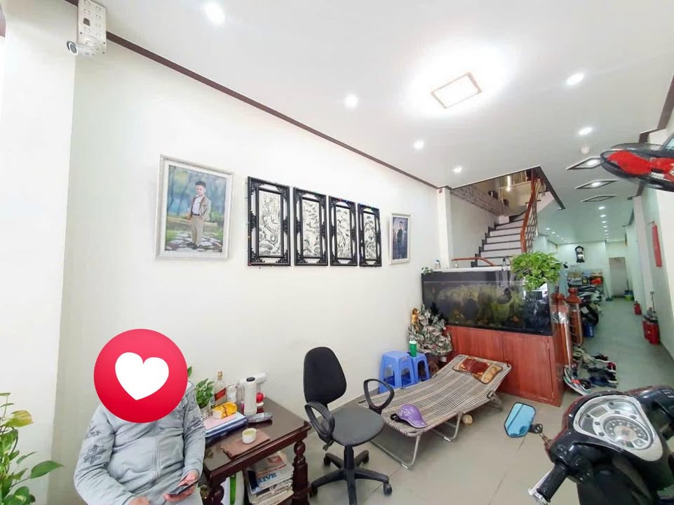 Nhà Mặt Tiền Kinh Doanh Trần Nguyên Hãn, Hải Phòng - 65m² Sổ Đỏ, Giá Tốt