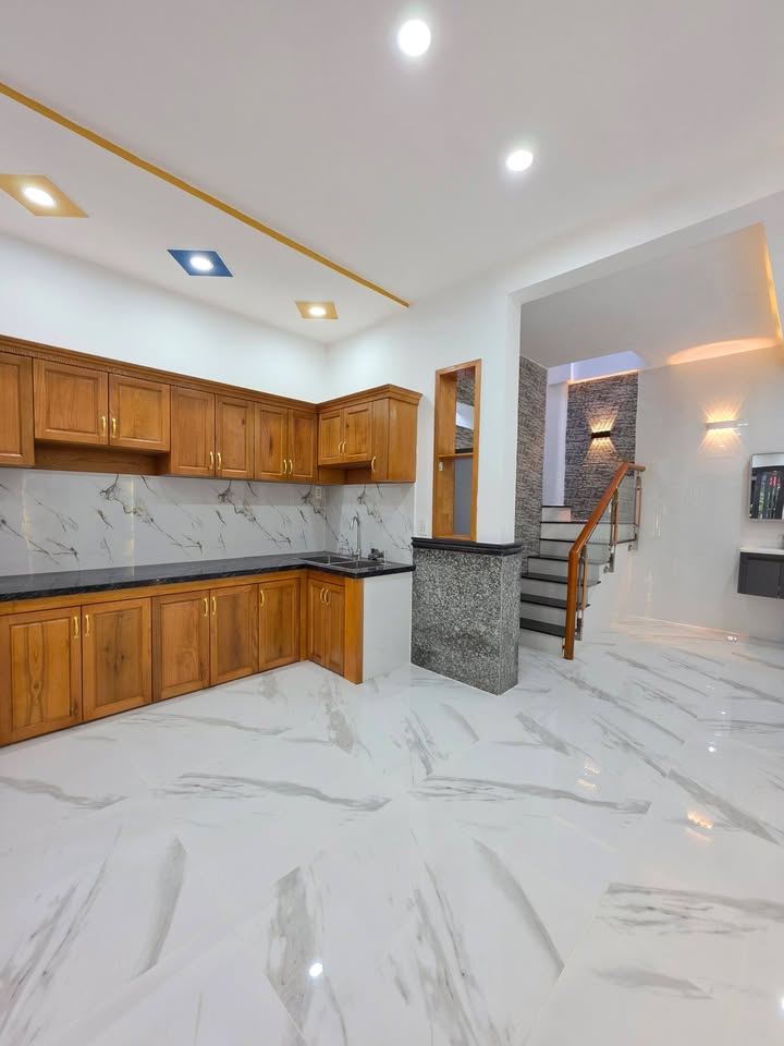 Nhà 50m² Dĩ An - 2PN, Hướng Đông Nam, Sổ Chung Giá 2.09 Tỷ