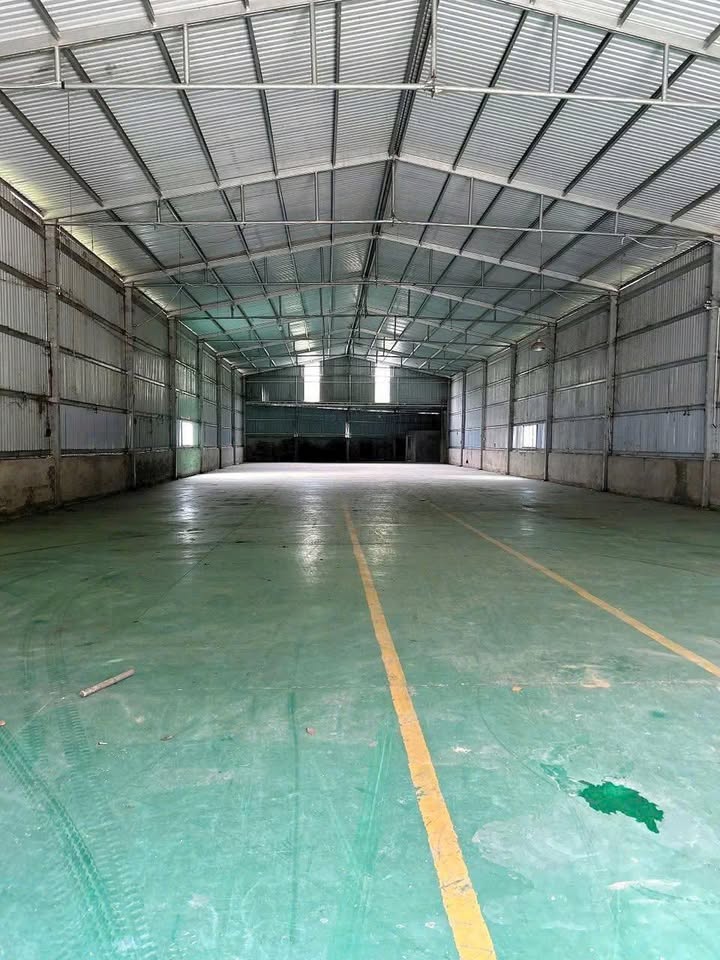 Cho Thuê Xưởng 1000m² Tân Uyên, Bình Dương - Sẵn Sàng Hoạt Động