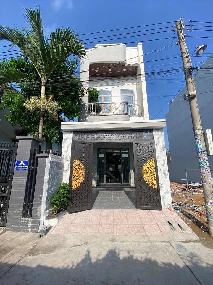 Nhà 110m² Dĩ An - Full Nội Thất, Sẵn Sàng Về Ở, Giá 5.5 Tỷ