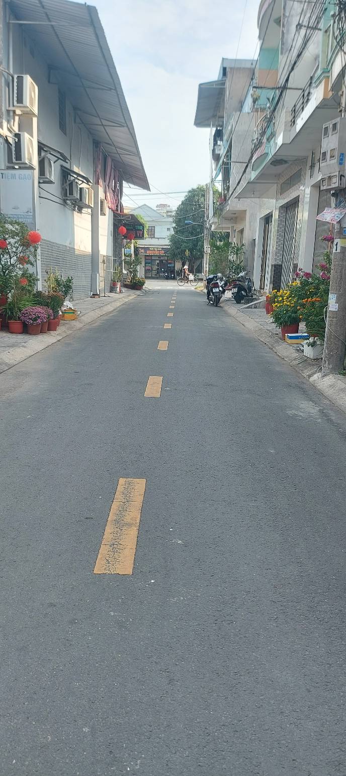 Nhà Phố 67m² Đinh Công Tráng, Cao Lãnh - Sổ Hồng Riêng, Giá 2.1 Tỷ