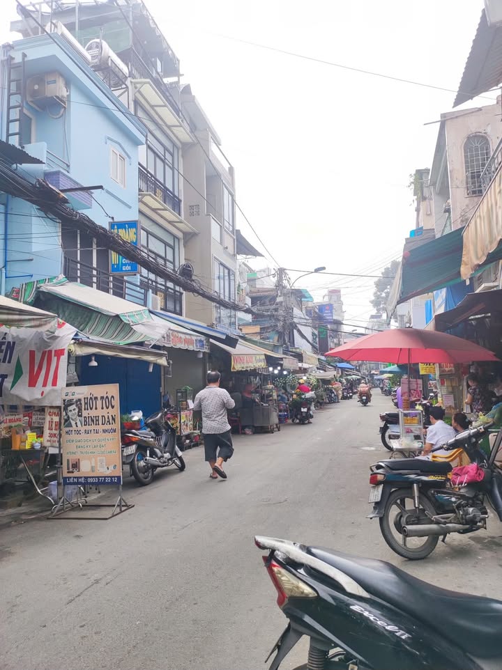 Nhà Mặt Tiền Hồ Thị Kỷ, Quận 10 - 45m², 2 Tầng - Giá 7.8 Tỷ