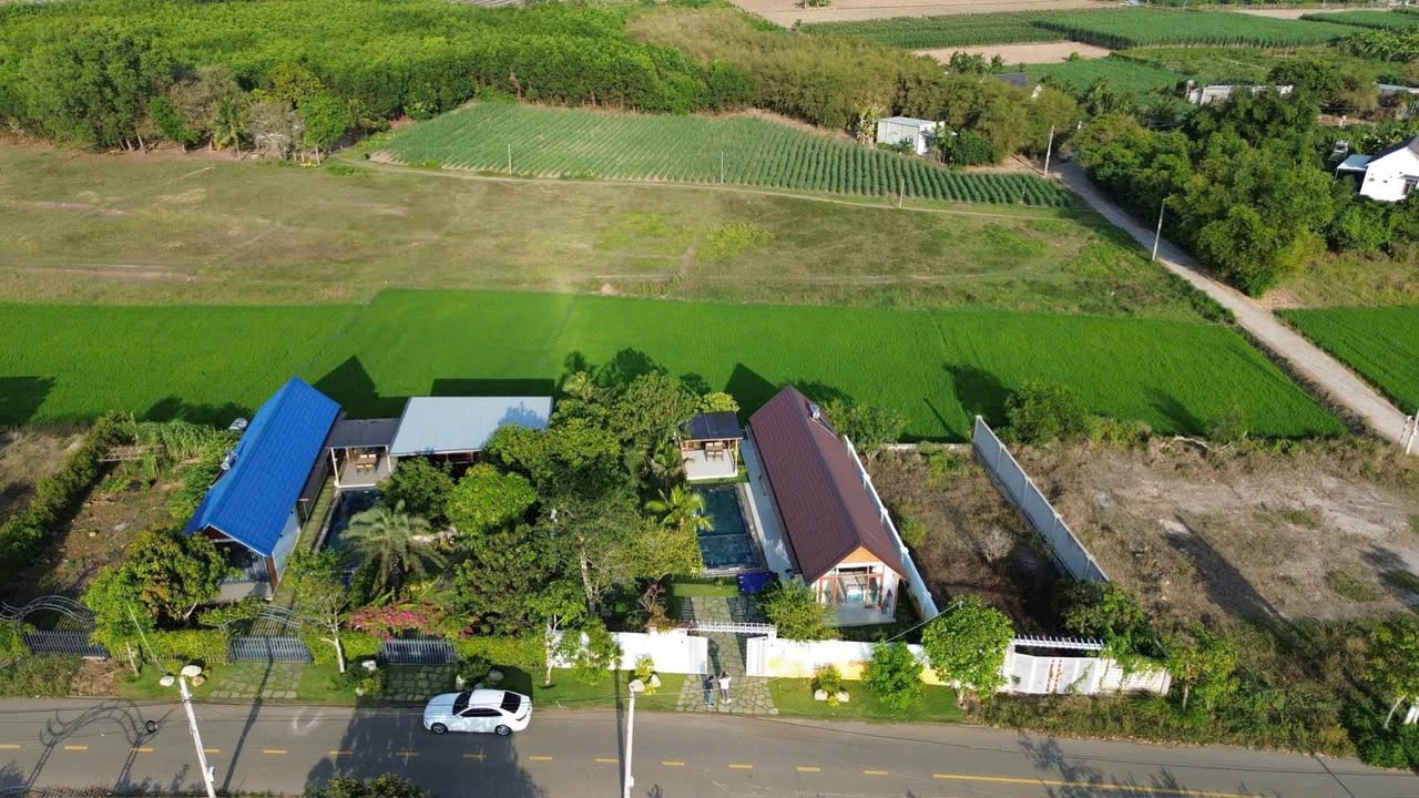 Nhà Vườn 460m² Sổ Hồng Sẵn Sàng Gần Biển Đất Đỏ - Giá Tốt!