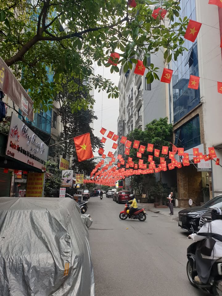 Đất Vàng Ngõ 68 Cầu Giấy 141m² - Mặt Tiền 8.4m - Giá Tốt Đầu Tư