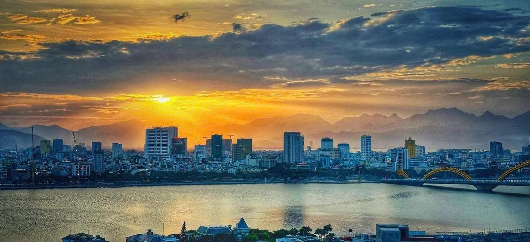 Đất biển Sơn Trà 167m² - Mặt tiền 11m, chỉ 25.8 tỷ - Sổ hồng mới!