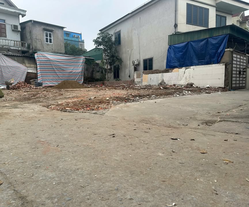 Bán Đất Vàng Hoàng Thị Loan, Vinh 85m² Hướng Nam - Sổ Đỏ Sẵn Sàng