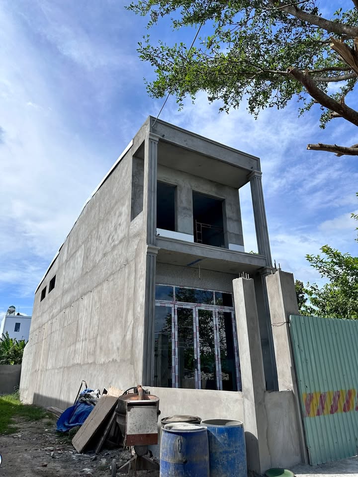 Nhà 1 Trệt 1 Lầu Mới Đẹp KDC Tân Xuyên, Cà Mau - 2.x Tỷ