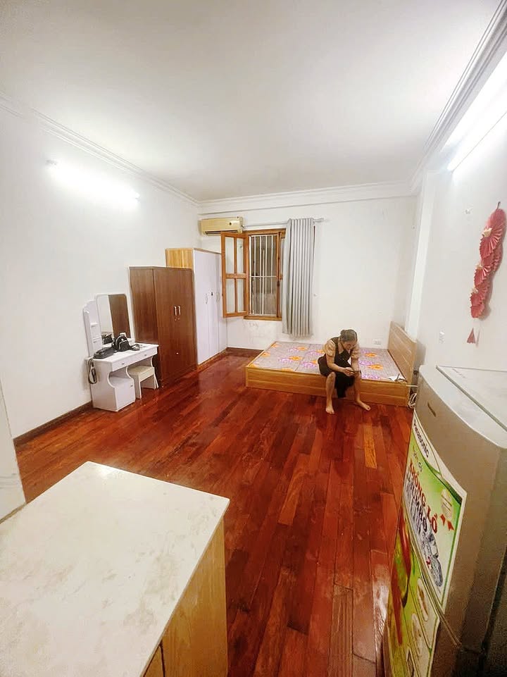 Phòng Trọ Full Đồ Ngõ 72 Tôn Thất Tùng, 30m² - Gần Đại Học Y Hà Nội