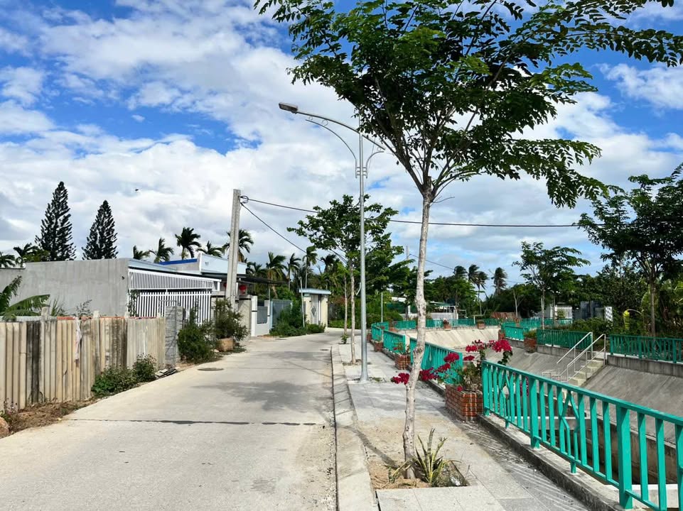 Bán Đất Mặt Tiền Mương Cố Phước Mỹ - 300m² - Hướng Nam Tốt