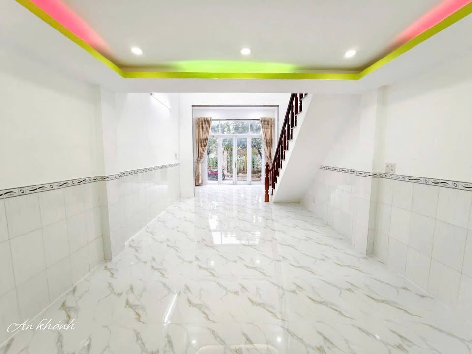 Nhà 3 Tầng Khu TĐC Đất Lành, 64m² - Sổ Hồng Riêng, Giá 3.95 Tỷ