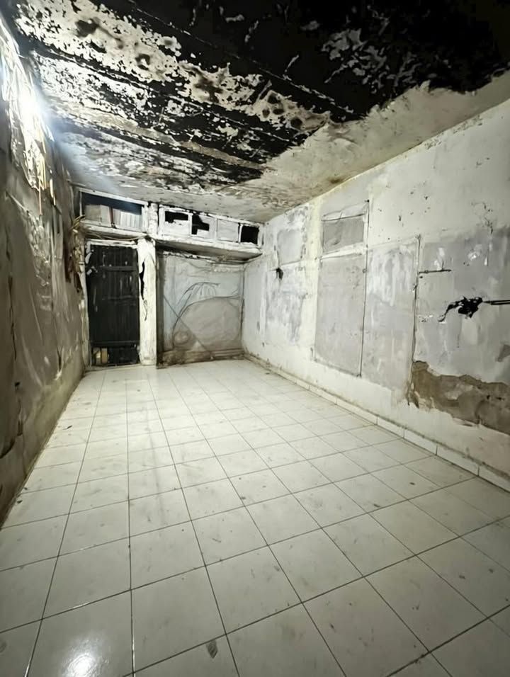 Chung cư Tập thể tầng 3 Ngã Tư Sở 23m² - Sổ đỏ sang tên nhanh