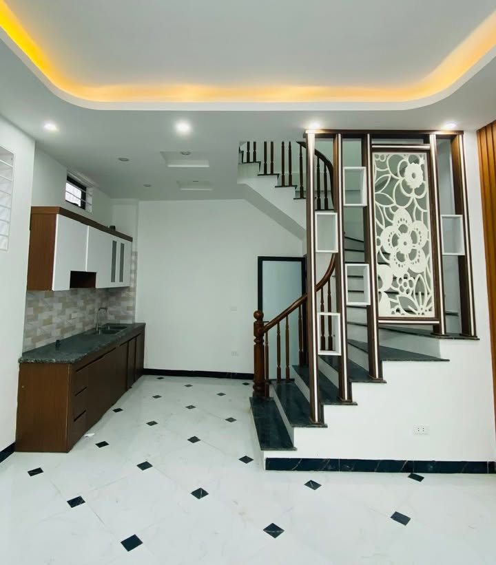 Nhà Phường Xốm Hà Đông 38m² 4 Tầng - Ngõ Oto, Sẵn Sổ Đỏ