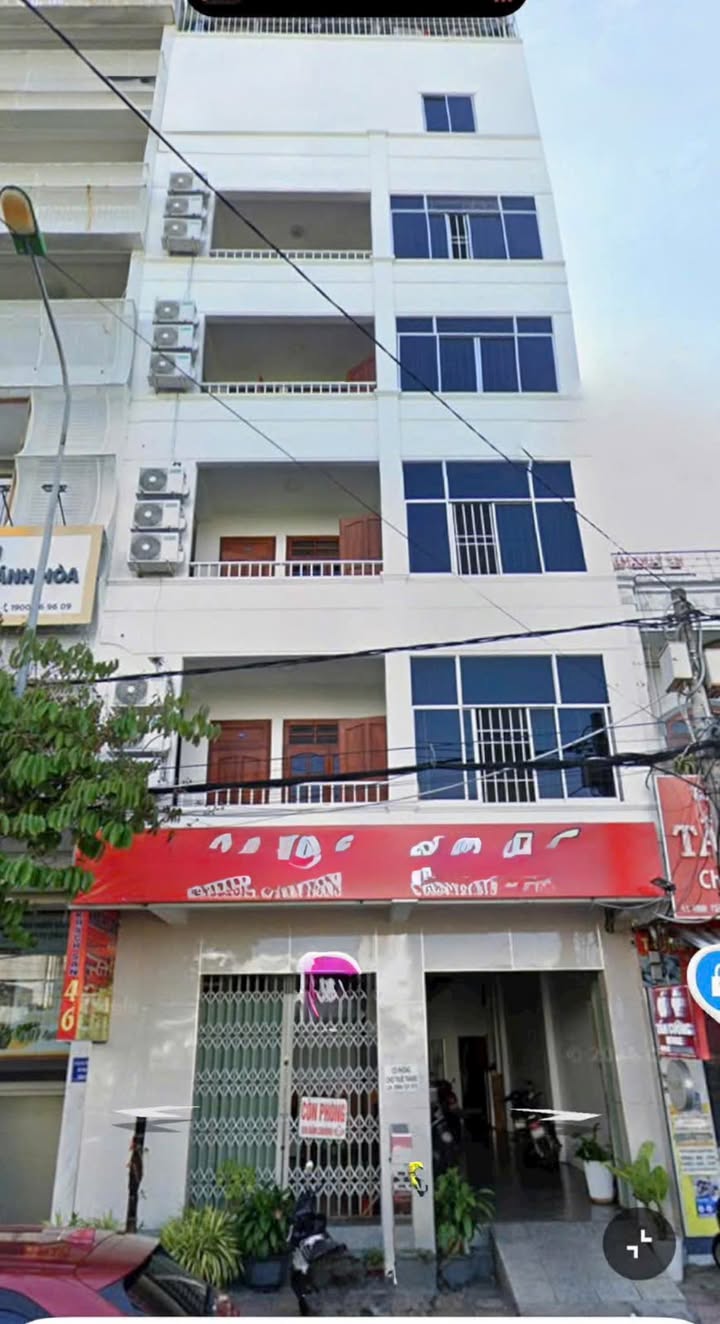Khách sạn 27 phòng mặt tiền Đinh Tiên Hoàng, Nha Trang - 112m²