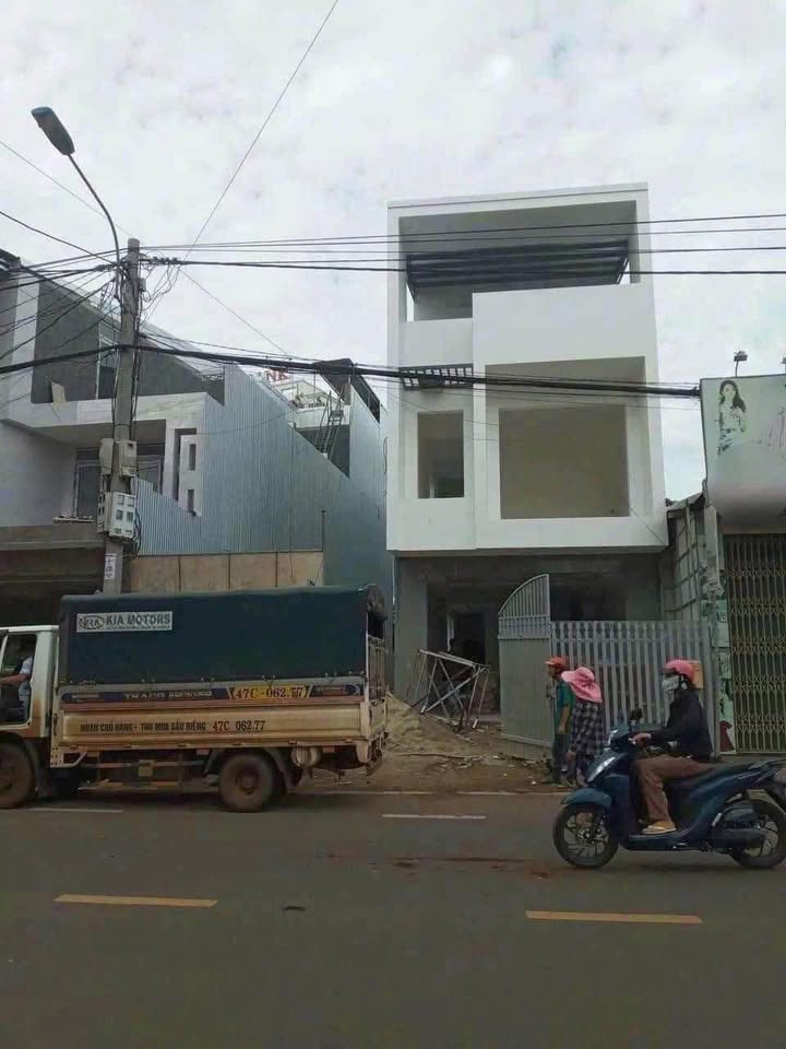 Nhà Nguyên Căn 3 Lầu Hoàng Thiện 120m² - Giá 22 Triệu/Tháng