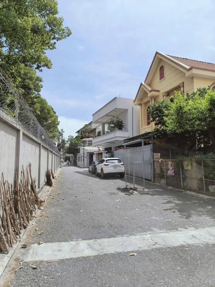 Bán Đất Tặng Nhà Hẻm Xe Hơi Nguyễn Hới, Vũng Tàu - 100m² Giá 7.2 Tỷ