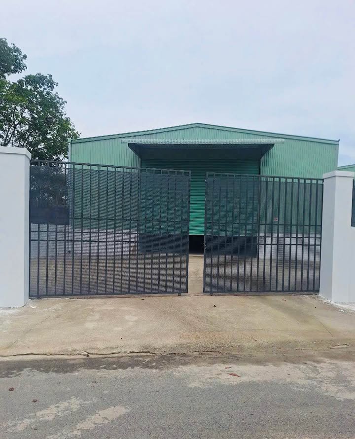Bán Xưởng 1400m² PCCC, HĐ 70 Triệu/Tháng - Bến Cát, Bình Dương