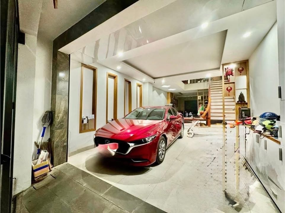 Nhà 75m² Phường 8 Vũng Tàu, Hẻm 8m Ô Tô - Hướng Đông Nam Giá Tốt