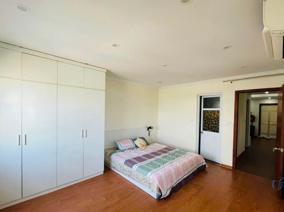 Chung cư CT1A Thạch Bàn - 100m² 3PN Đủ Đồ - Sổ Đỏ Chính Chủ Giá 6.5 Tỷ