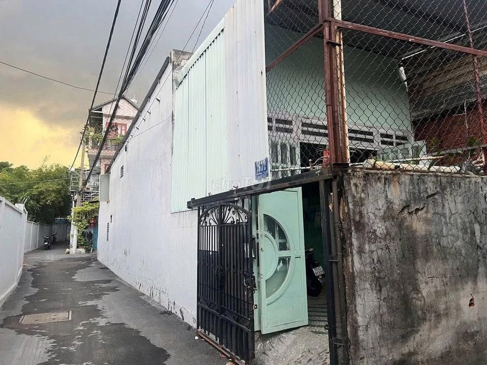 Nhà 63m² có Gác Hẻm Xe Hơi Đình Phong Phú, TP. Thủ Đức - Giá 3 Tỷ