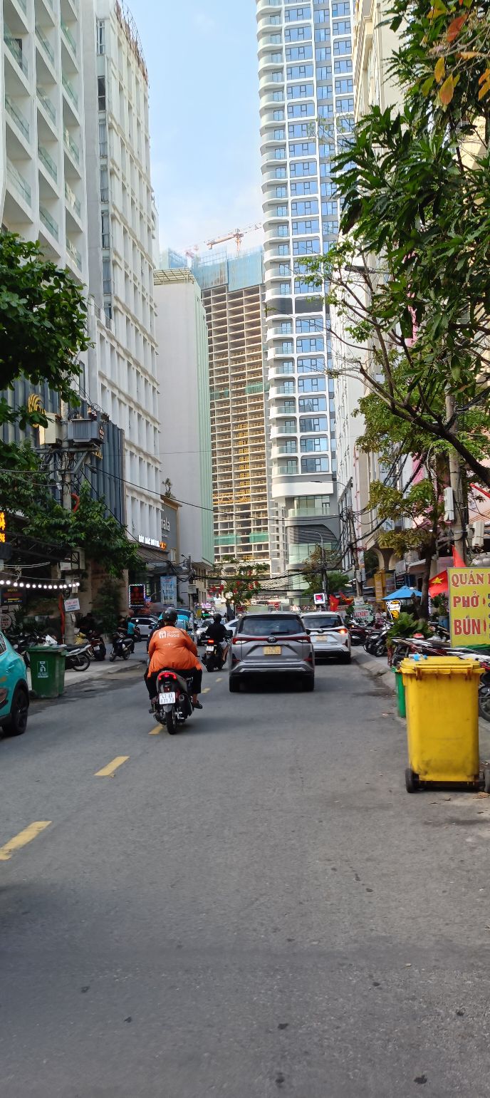 Bán Khách Sạn 5 Tầng Mặt Tiền Hà Bổng - Sát Biển Mỹ Khê, Đà Nẵng 101m²