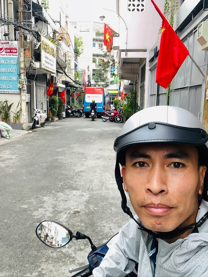 Nhà Mặt Tiền Trần Hữu Trang, Phú Nhuận - 46m², 2 Tầng, Sẵn Sàng Xây Mới - 11 Tỷ