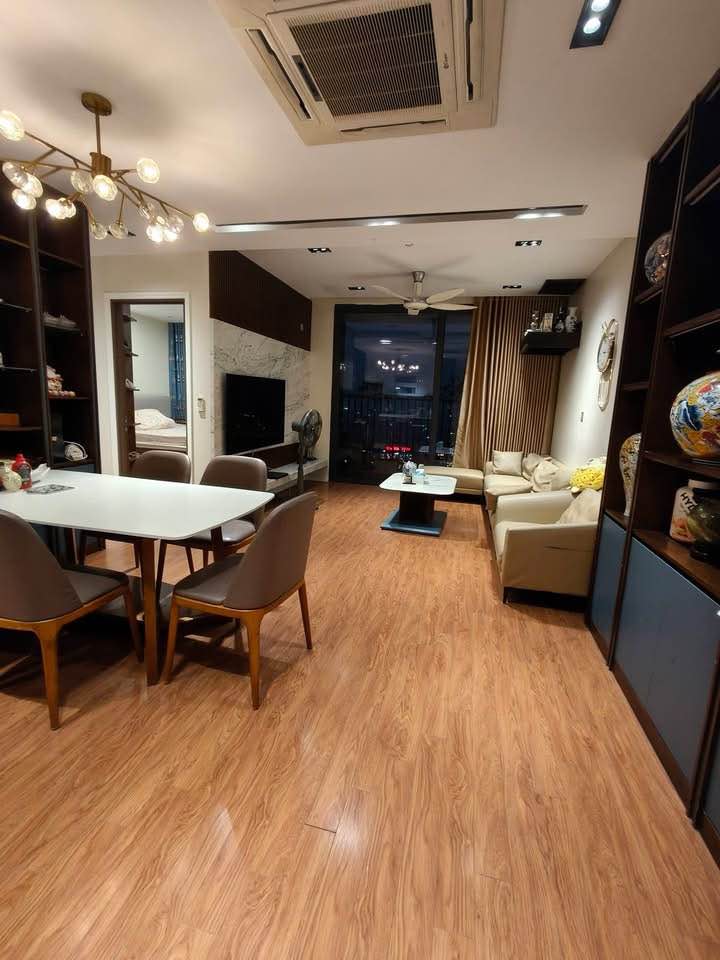 Cho thuê căn hộ góc 102m² tòa N01T4 Ngoại Giao Đoàn - View hồ đẹp