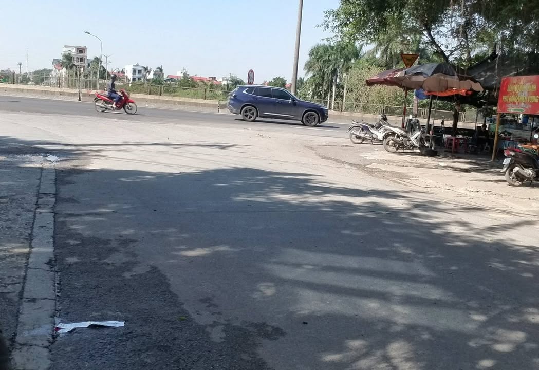 Bán Đất Nam Hồng Đông Anh 50m² - Ô tô Đỗ Cửa, Gần Chợ