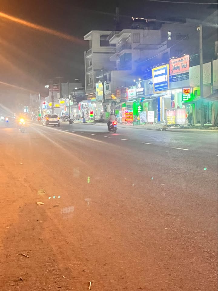 Nhà Mặt Tiền Lò Lu Q9 - 100m² Kinh Doanh Sầm Uất - 14.5 Tỷ