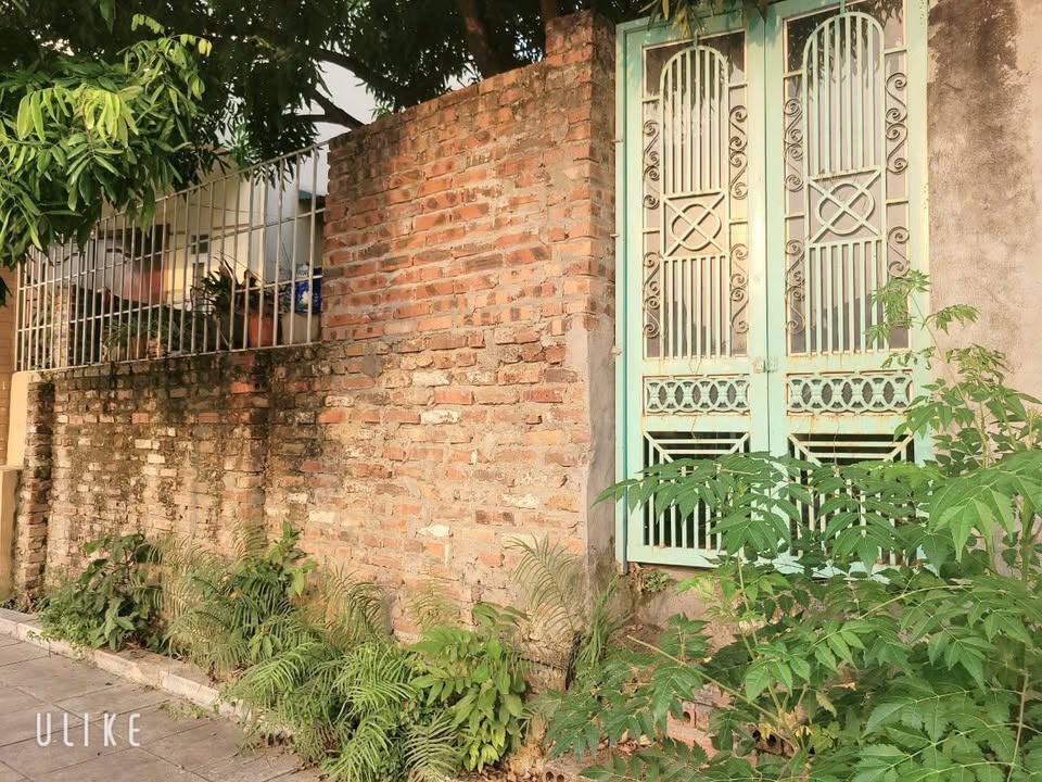 Nhà 2 Tầng Đường Mê Linh Vĩnh Yên 110m² - View Hồ, Kinh Doanh Tốt