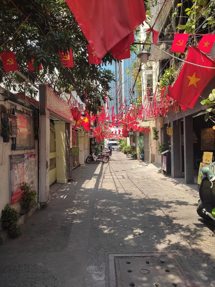 Nhà Nguyên Căn 26m² Cư Xá Đô Thành Q3 - 3PN, Giá 13 Triệu/tháng