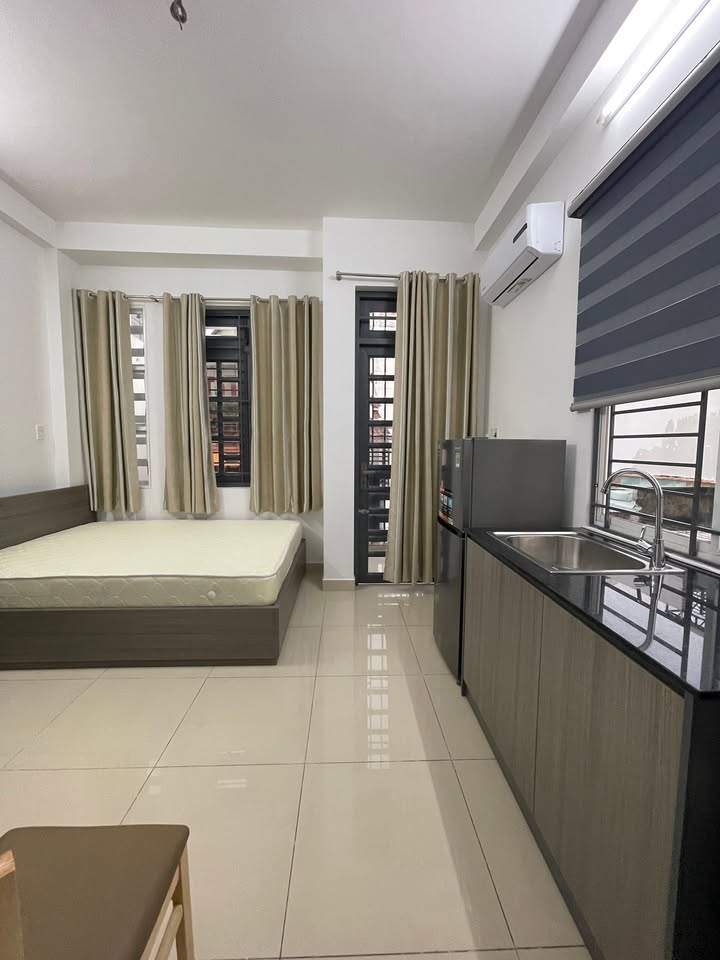Cho thuê Studio Full Nội Thất 25m² - Ban công thoáng mát tại Phú Nhuận