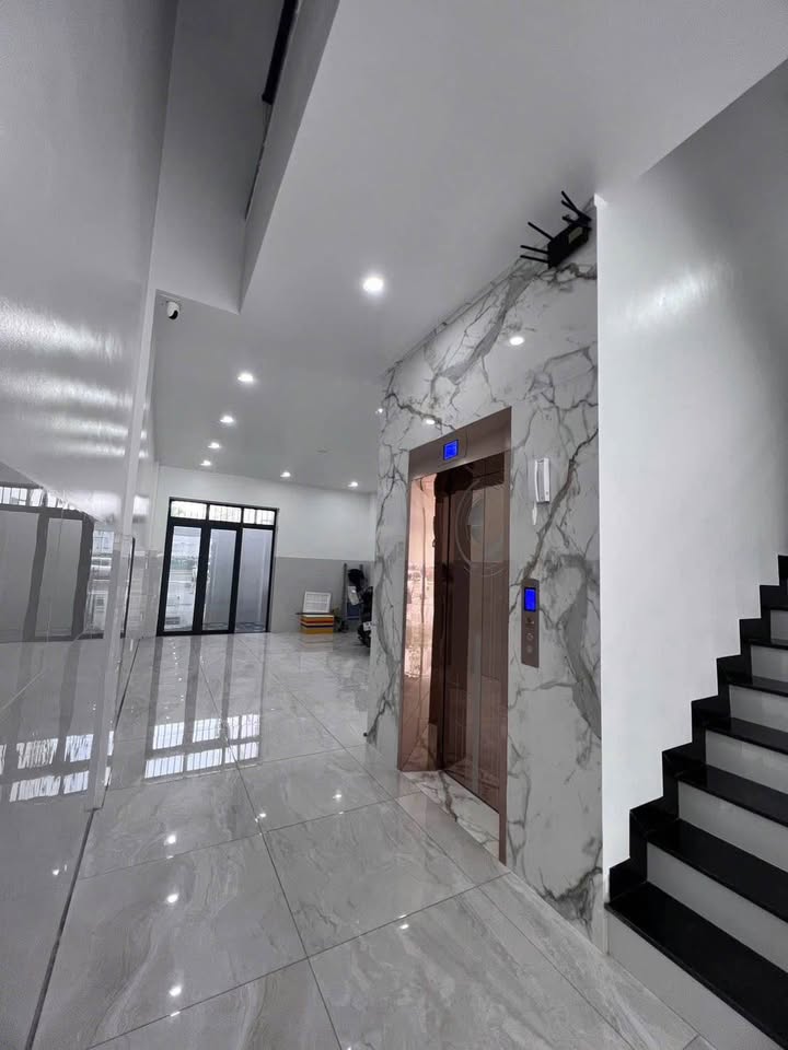 Cho Thuê Nhà Mặt Tiền 35m KĐT VCN Phước Long 1, Nha Trang - 30 Triệu/Tháng