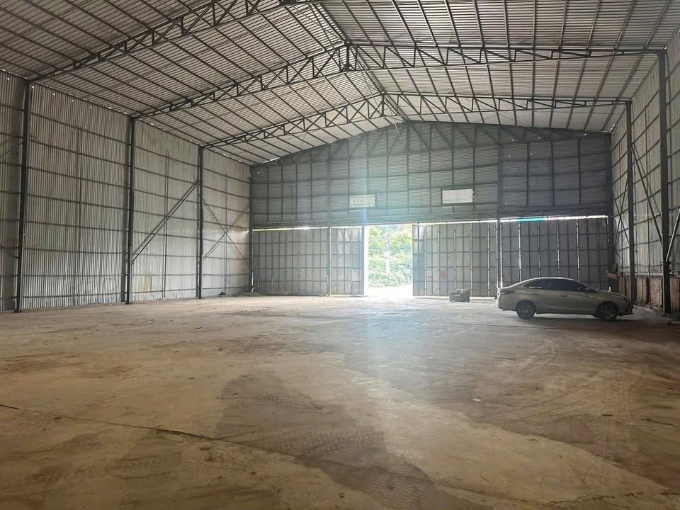 Cho thuê kho 1.000m² Vân Côn, Hoài Đức - Sẵn sàng hoạt động
